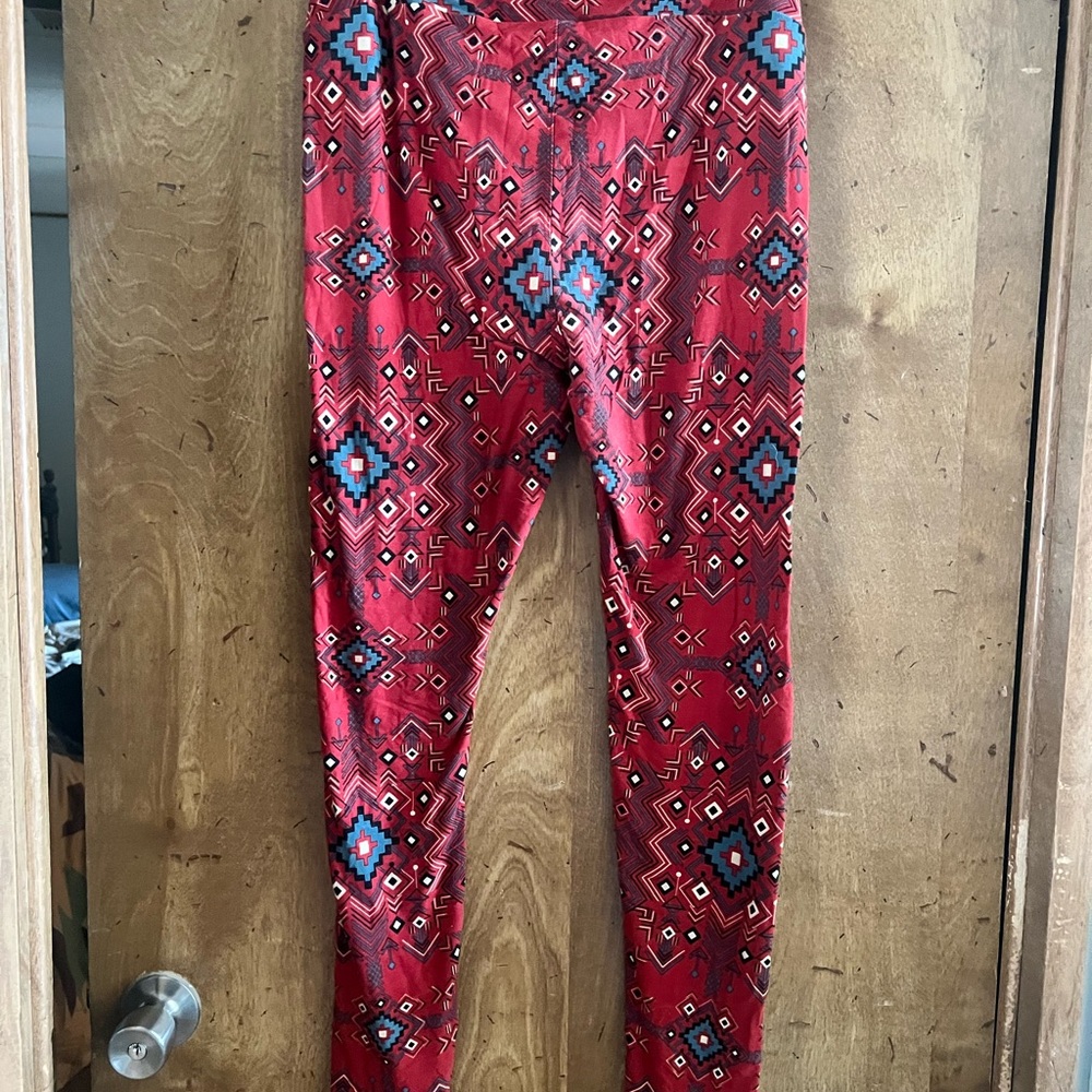 Women’s  Geometric Red Leggings